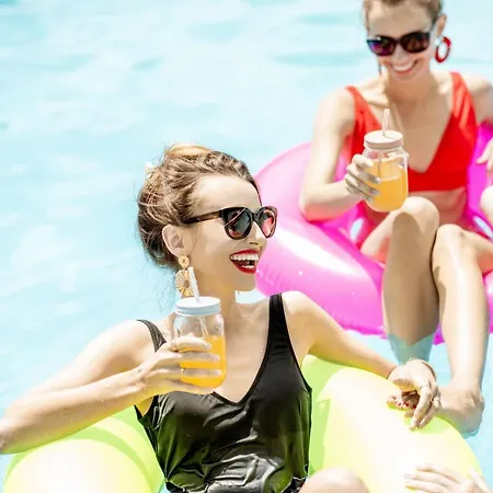 Topazio Vibe Apartments البوفيرا